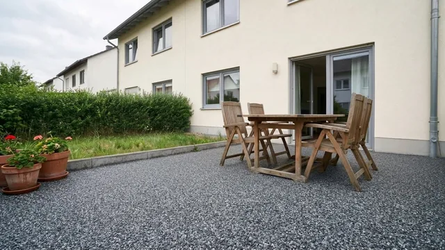 Bardiglio Scuro: Dunkles Schiefergrau zu anthrazitfarbenen Rahmen